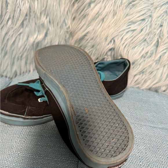 8.5 vans - Picture 3 of 4
